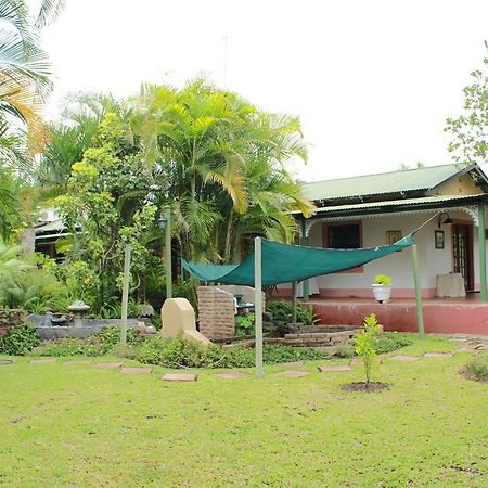 Lalamo Guesthouse Phalaborwa Dış mekan fotoğraf