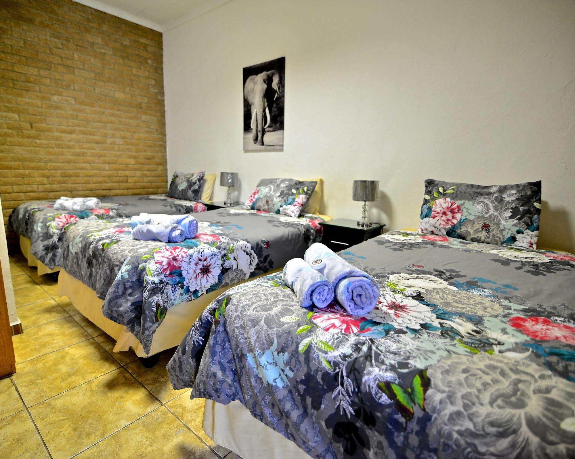 Lalamo Guesthouse Phalaborwa Dış mekan fotoğraf